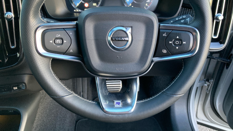 Volvo Xc40 2.0 D3 R DESIGN 5dr AWD Geartronic Diesel Estate